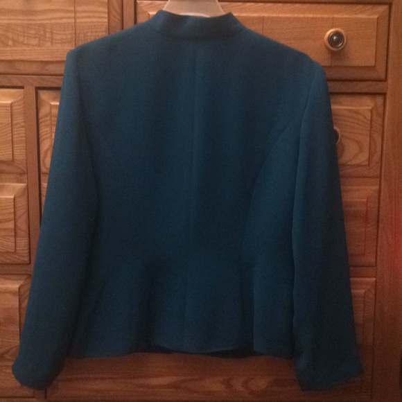 Turquoise Jacket - Picture 2 of 5
